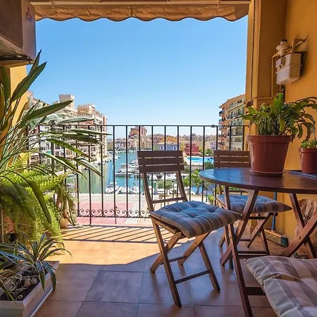 Near The With Magnificent Views Apartment *