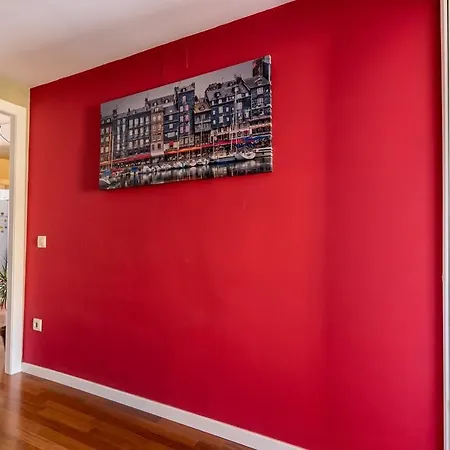 Near The With Magnificent Views Apartment *